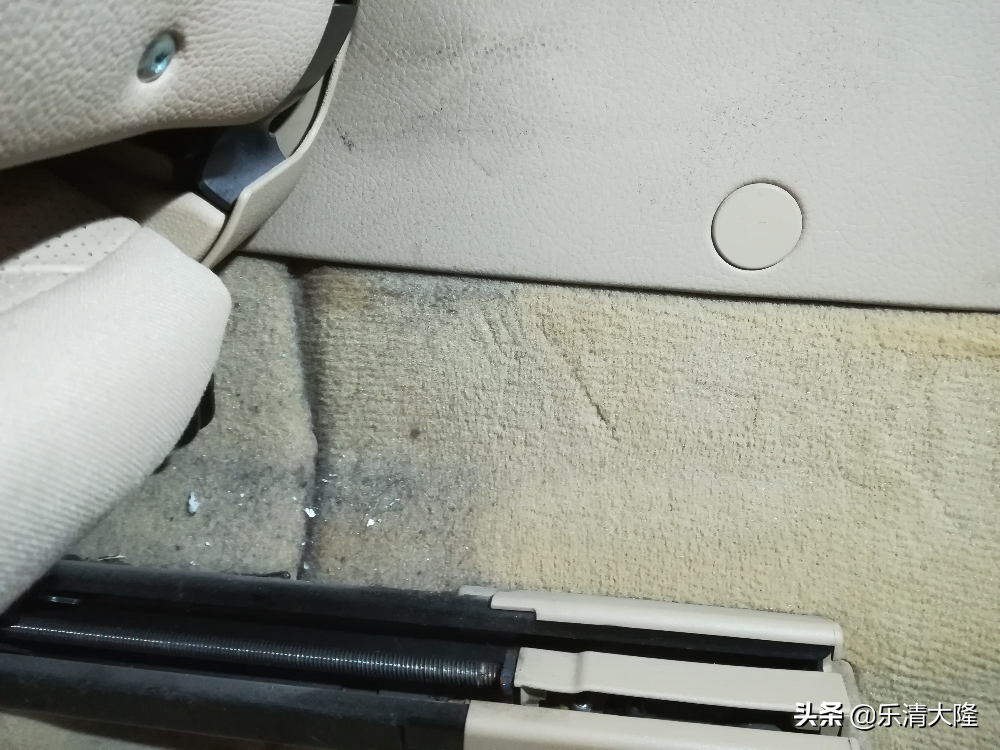 奔驰s350门边镀铬条,奔驰s350座椅清洗翻新