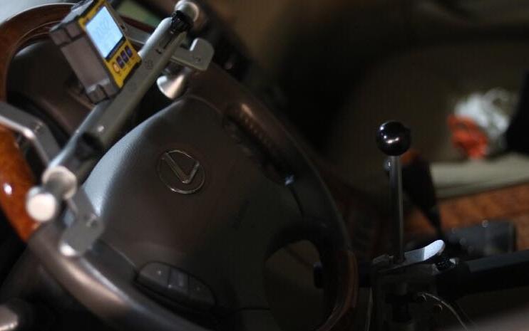 老车翻新：修复2005年凌志LS430，V8自吸大排量，一代神话再复活