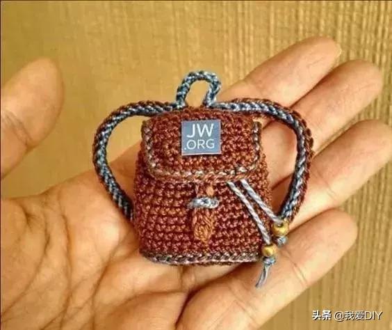 100种超迷你钩针小物钥匙包教程,100种超迷你钩针小物圣诞老人