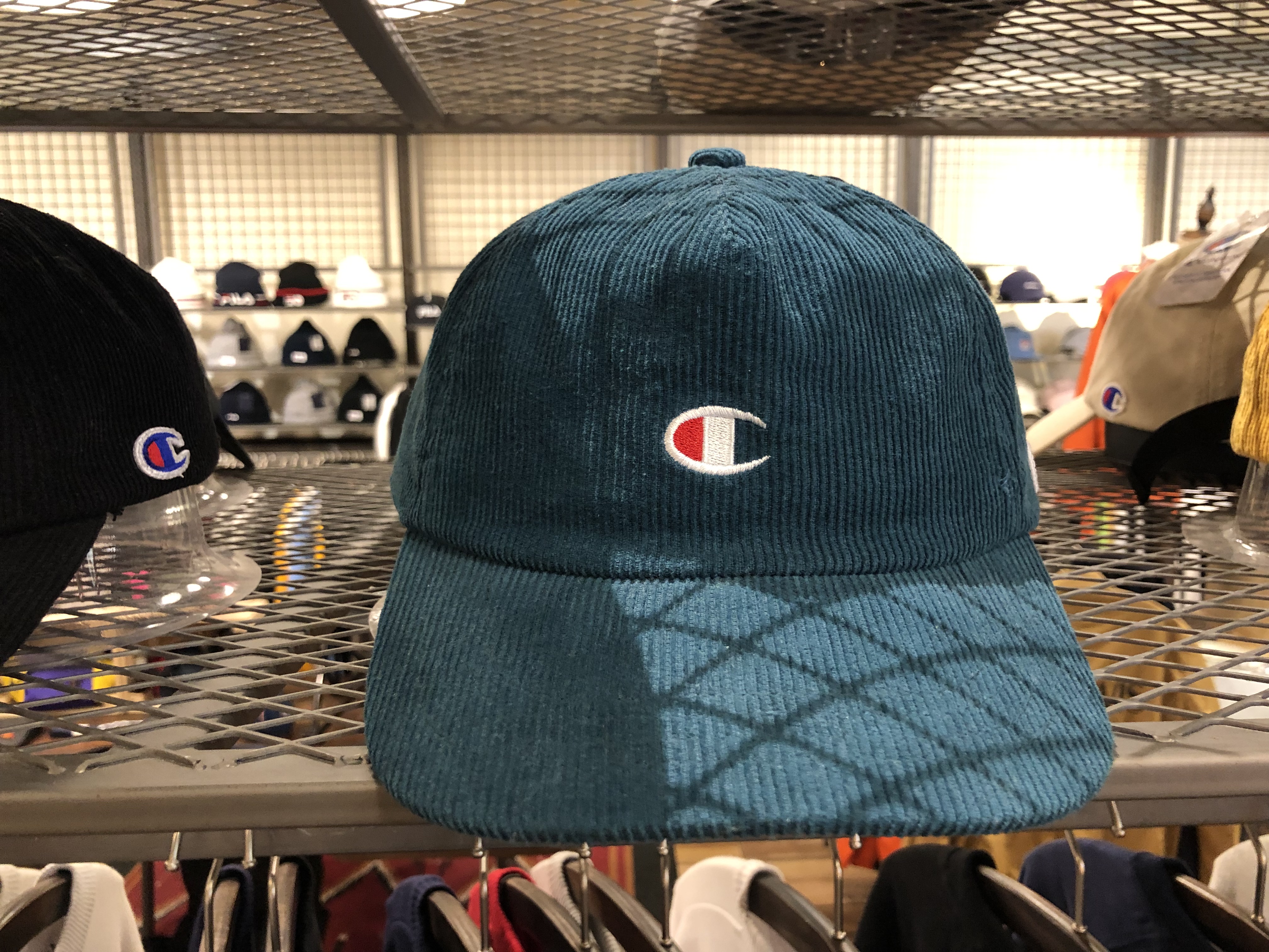 香港平价潮牌店聚集地,香港潮牌店都集中在哪条街