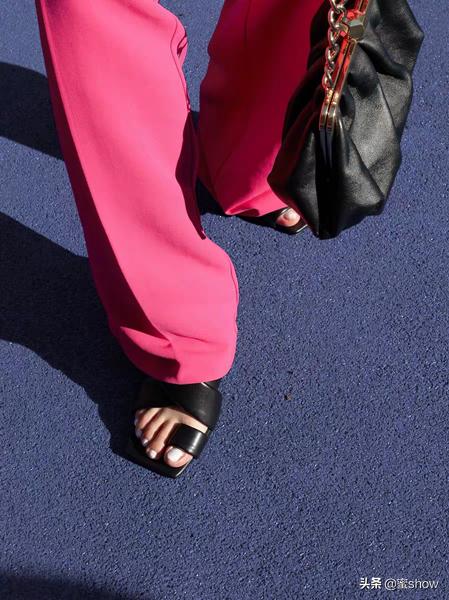 zara早春新款珍珠鞋,zara复古小白鞋