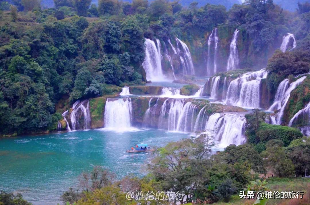 广西崇左市德天跨国瀑布 (广西崇左德天瀑布中越边境)