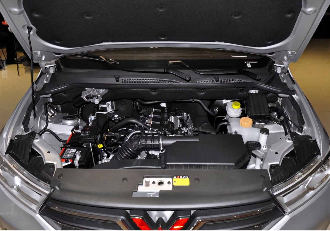 17款五菱宏光s1.5l用车感受,五菱宏光mini使用一年的感受