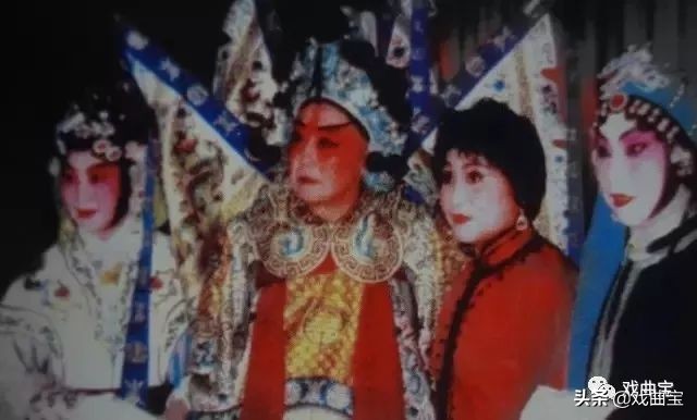 “吊毛”变“僵尸”，《绿珠坠楼》这一“坠”让他跻身五大名旦