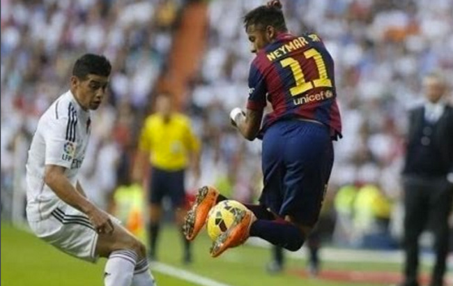 足球各大球星成名绝技,足球中的绝技名称