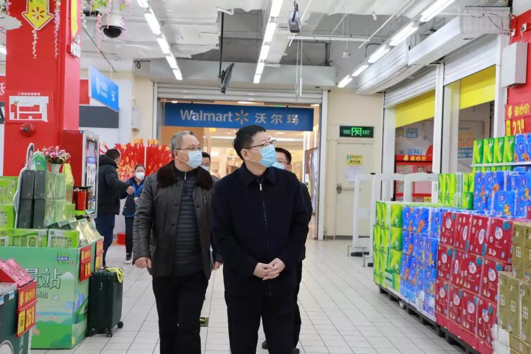 领导慰问一线疫情防控工作人员,领导赴一线检查疫情防控工作