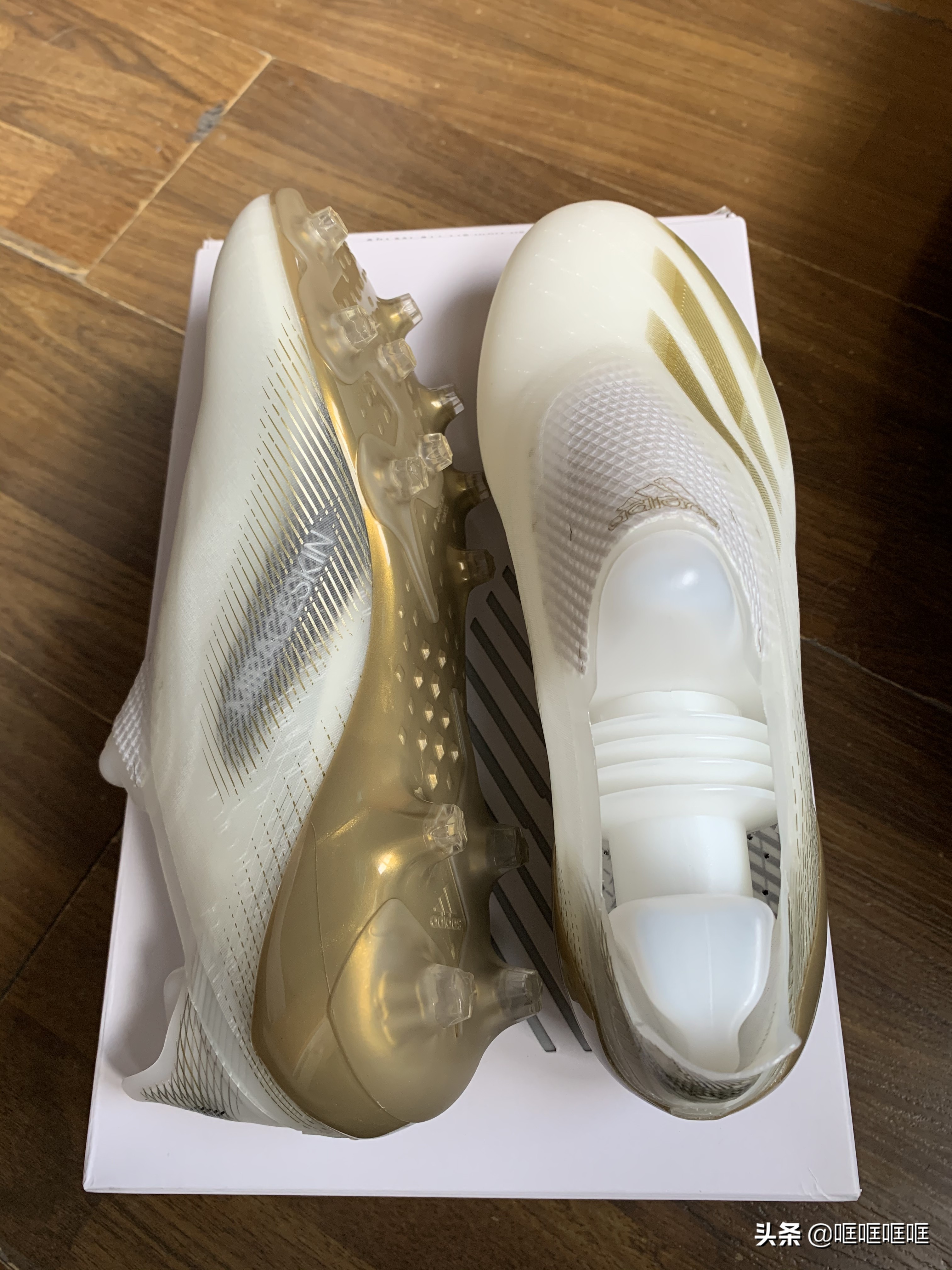 快过光速！阿迪达斯XGhosted+超顶级足球鞋入手