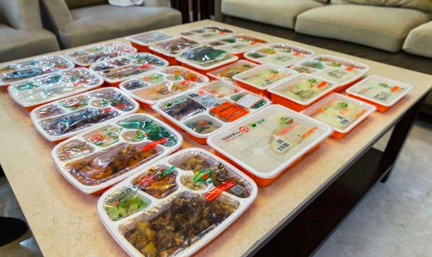 高铁为什么没有15元的盒饭,高铁上盒饭多少钱一份最低标准