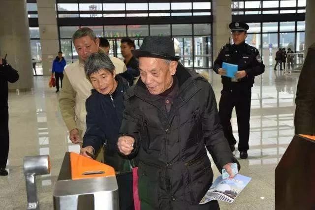 再见，火车票！刚刚传来大消息！山西这21个地方已开始试点...