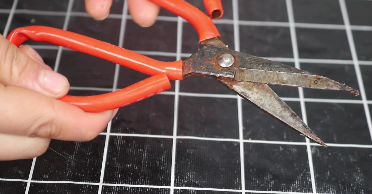 剪刀怎么处理才能变锋利,旧剪刀怎么修复锋利