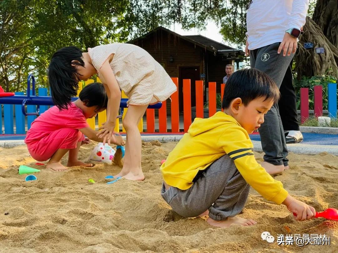 市区这8大公园“魔幻”变身！增添了游乐区、沙坑、足球场、彩绘墙....