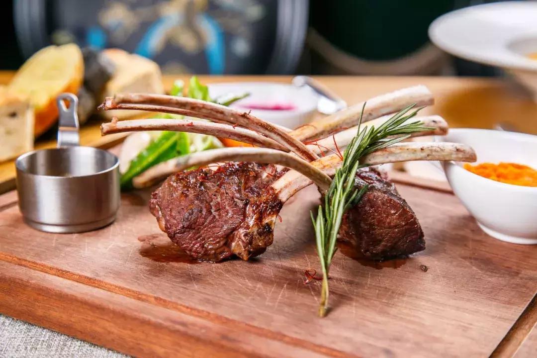 万元抽奖!送戴森卷发棒+TF口红!这家花园西餐厅让我开始嫌弃男友!