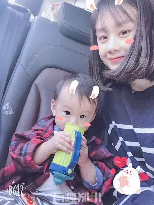 有趣翻包记|郑州这三位少女般的辣妈，包里装的都是啥？