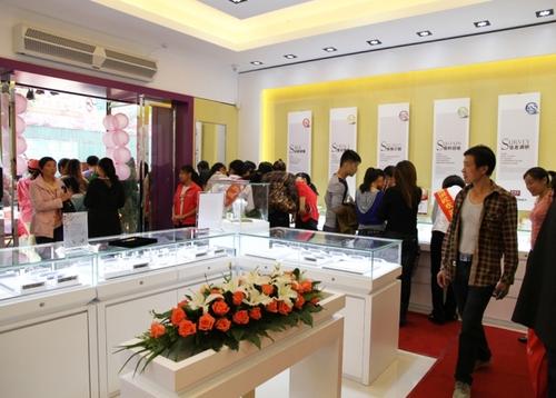 熊银匠非遗体验,熊银匠非遗老店