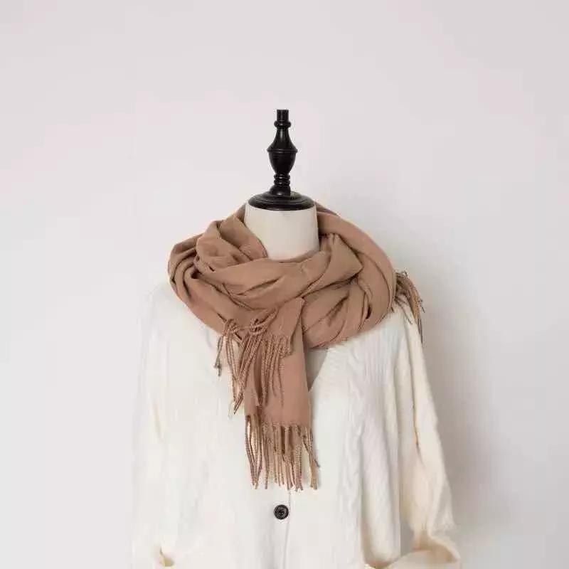 冬季爆款洋气羊绒围巾,这款新潮羊绒围巾温暖又漂亮