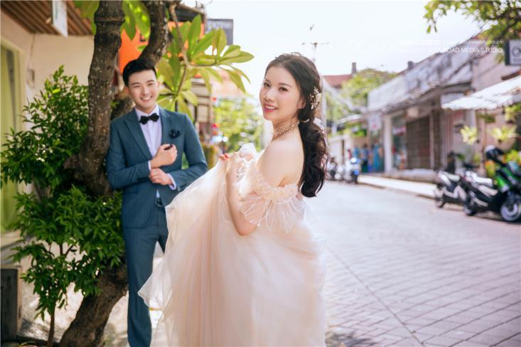 巴厘岛旅游拍婚纱照多少钱一个月,巴厘岛和马尔代夫哪个拍婚纱照好