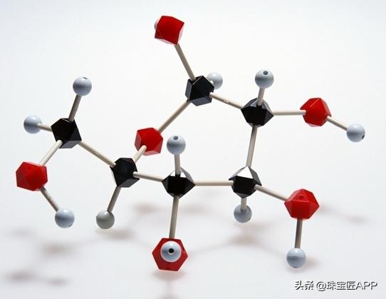 和田玉籽料如何看皮色真假,怎样辨别和田玉籽料真假或皮色