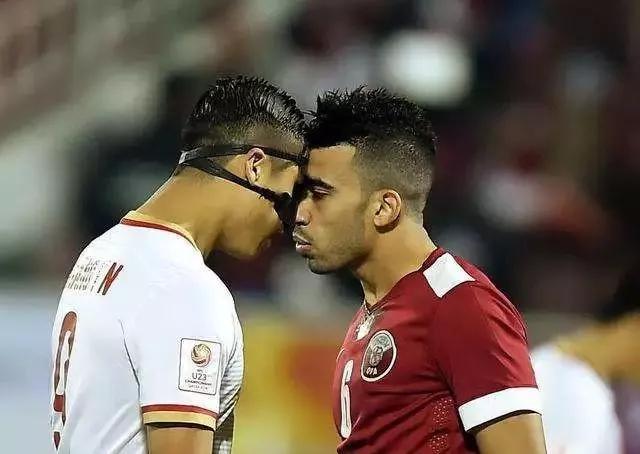 在巴萨889天里，有350天在受伤登贝莱之外还有哪些著名玻璃人