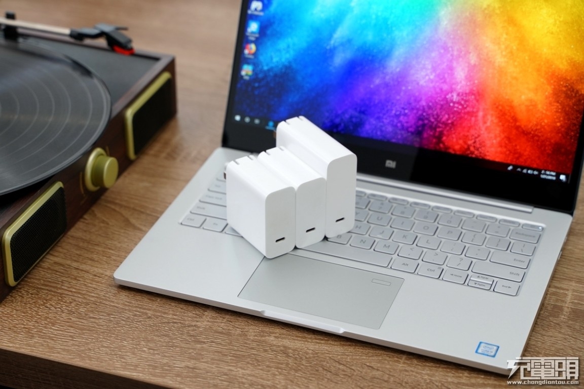 小米笔记本充电器跟哪款手机通用,小米67w的充电器支持多少pd