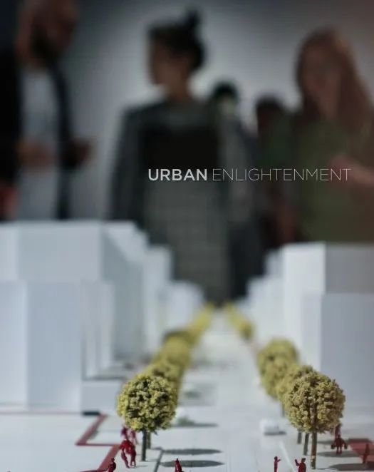 深圳灯光秀与武汉灯光秀,春光无限好深圳