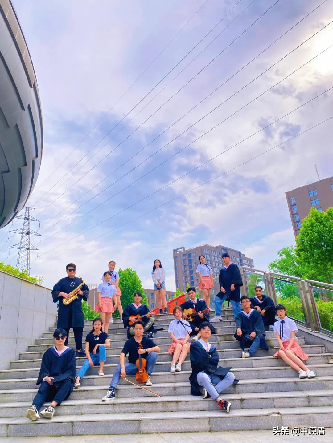 大片来袭！河南各高校凹造型毕业照绝对惊艳到你