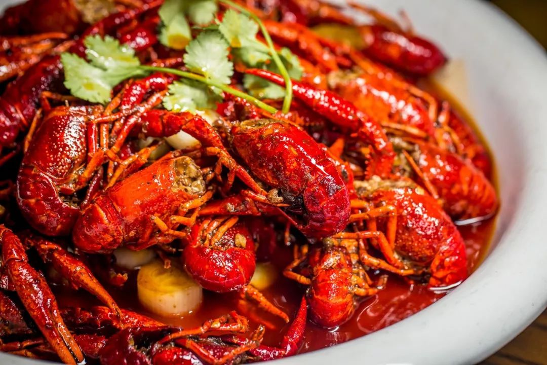 油焖小龙虾制作教程短视频,油焖小龙虾最正确的方法