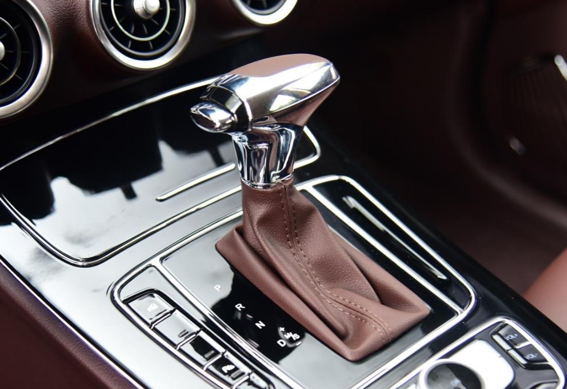 十五万落地尺寸最大动力最好的suv,13万落地2.0t车