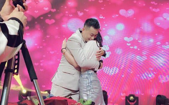 快手石头花个人资料,石头花最新直播视频