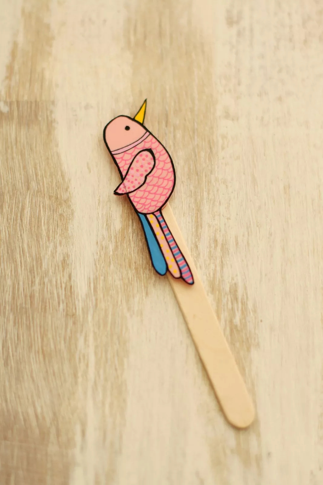 小孩子自己就能做的书签特别简单,自制简单又好看的阅读书签