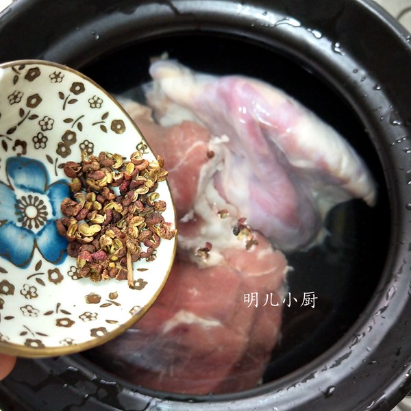 炖羊肉忌讳放什么调料,炖羊肉忌讳放什么调料香叶