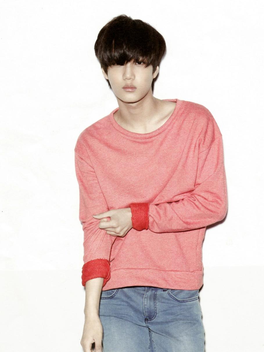 最会穿衣服的10位男星,最会穿的小男孩