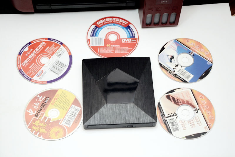 哪个dvd外置光驱好用,外置dvd光驱与自吸光驱