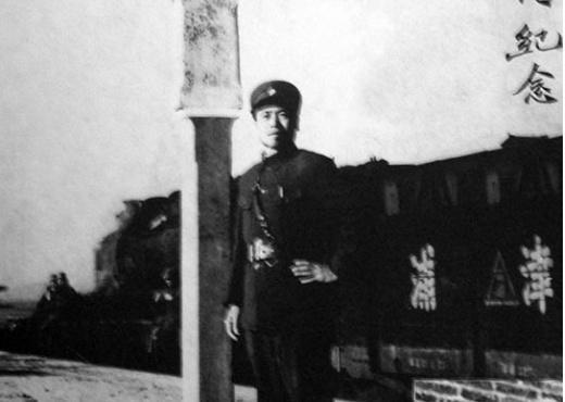 台儿庄战役中的“活张飞”，带领大刀敢死队，赤身肉搏鬼子坦克兵