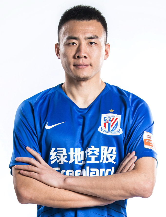 出自鲁能足校，从被预测能进国足到被申花球迷羞辱，他经历了什么