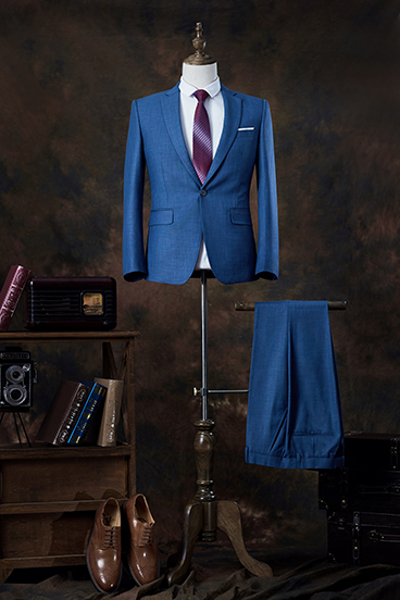 男人学会挑选西装尽显男人之风,男人如何挑选第一件西装