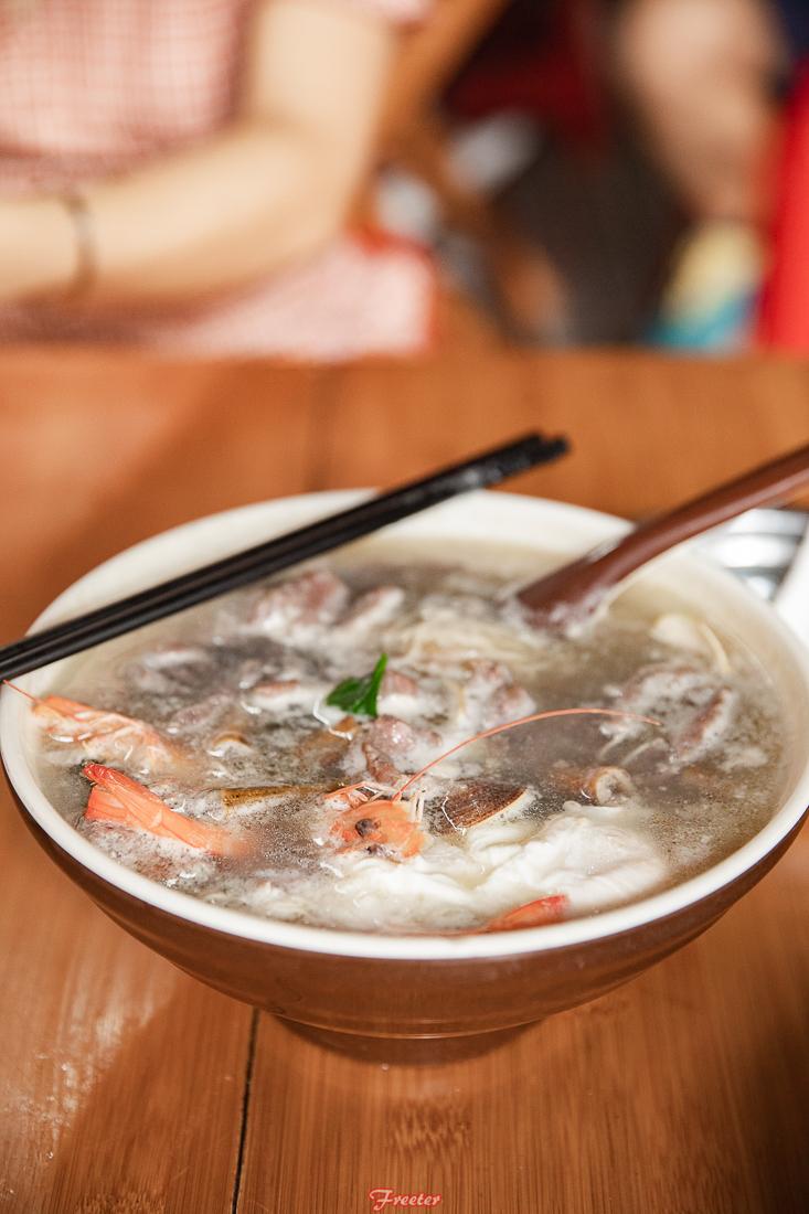 西门老街19元一碗的牛肉海鲜面，虽贵但好吃到勾魂