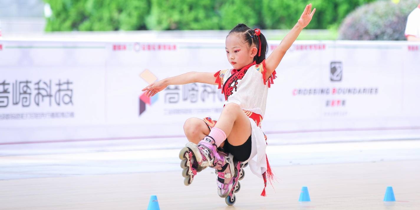 学轮滑的亲身经历,学轮滑难学吗