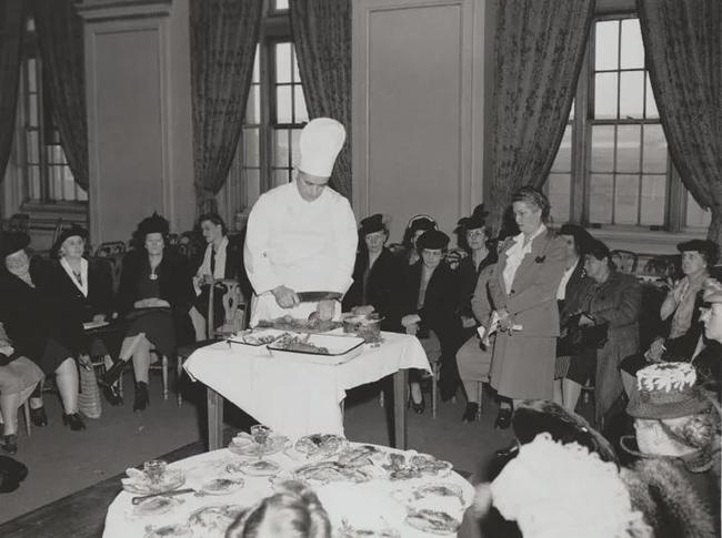 美洲螯龙虾怎么分解,美洲螯龙虾波士顿龙虾