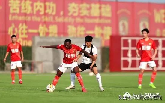 恒大艾克森和张琳芃,塔利斯卡艾克森广州恒大