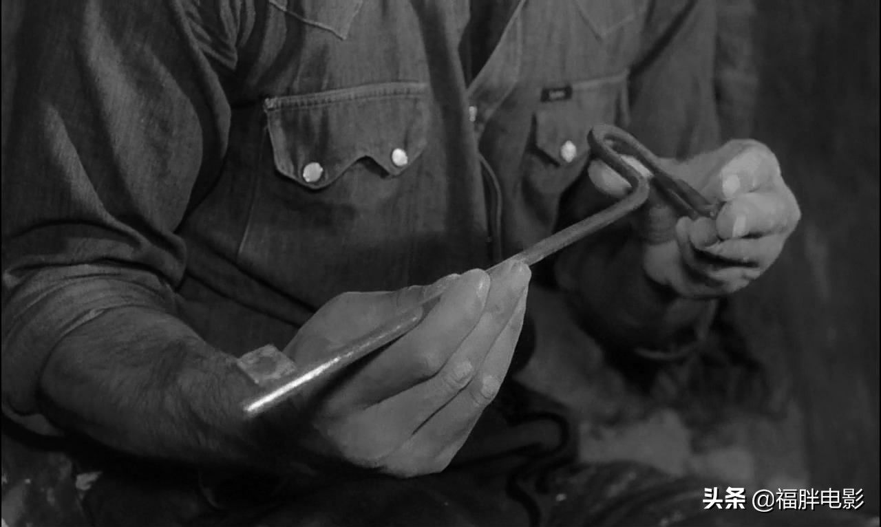 肖申克的救赎挖洞挖了多少年,最伟大的越狱电影肖申克的救赎