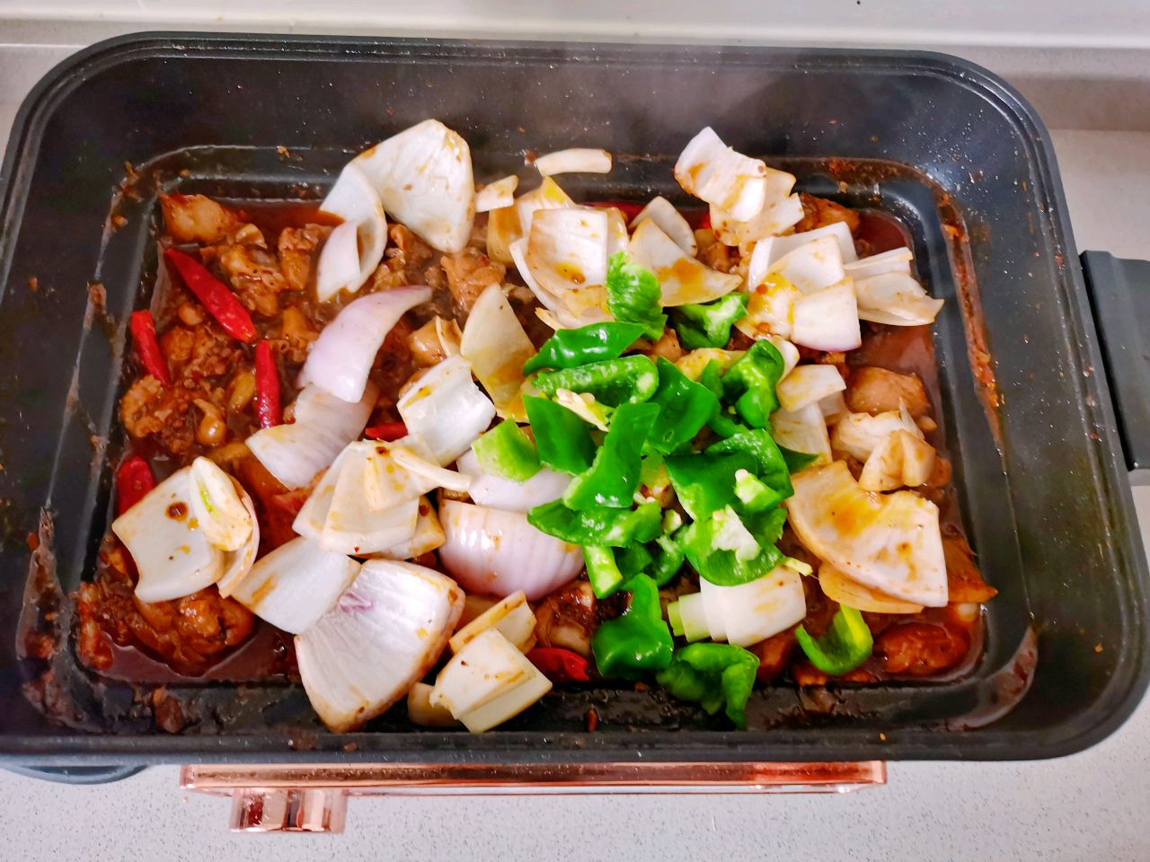 正宗的重庆烧鸡公做法,正宗重庆烧鸡公做法视频