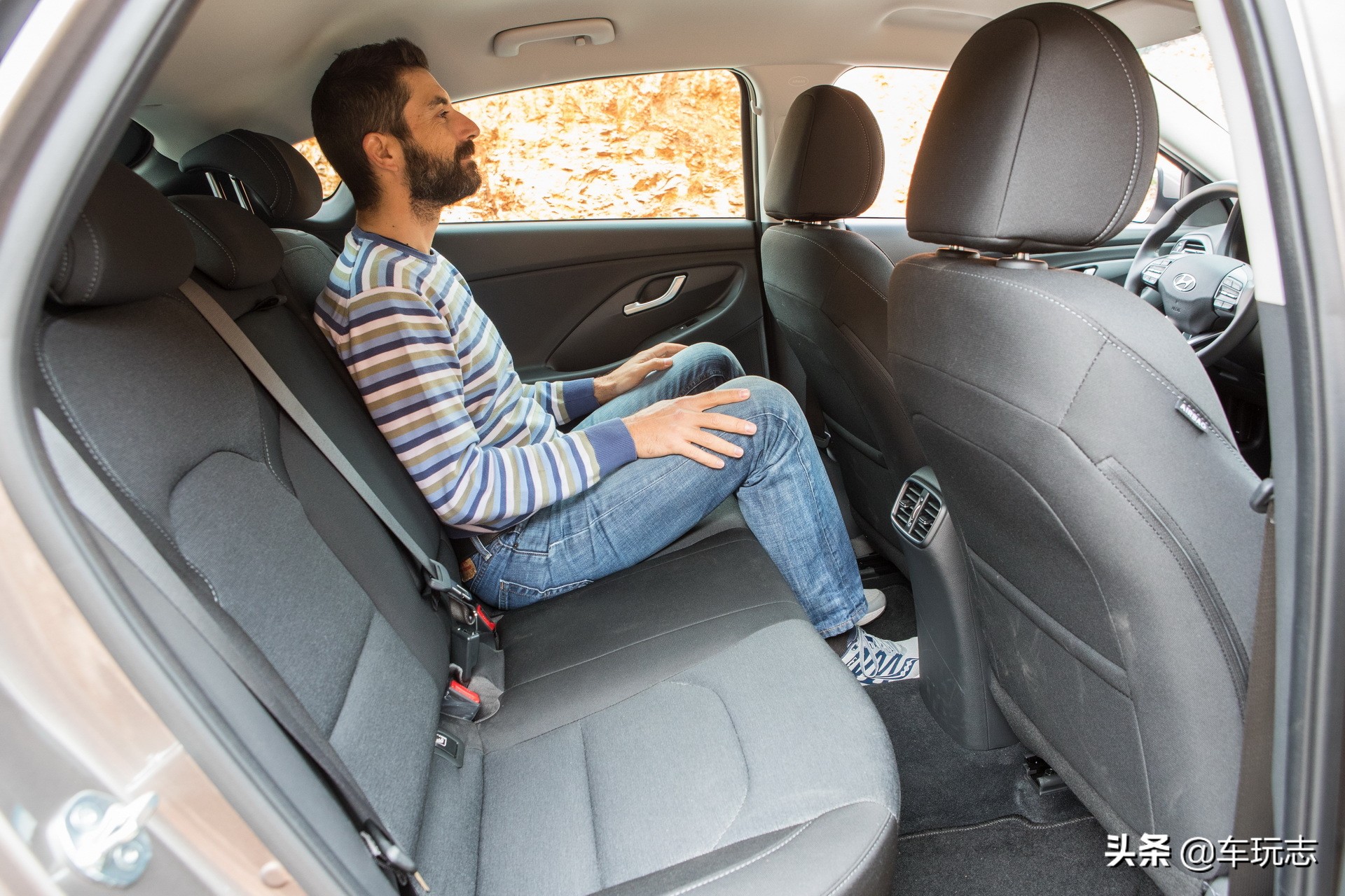 现代伊兰特新款1.5试驾,试驾现代伊兰特1.5cvt