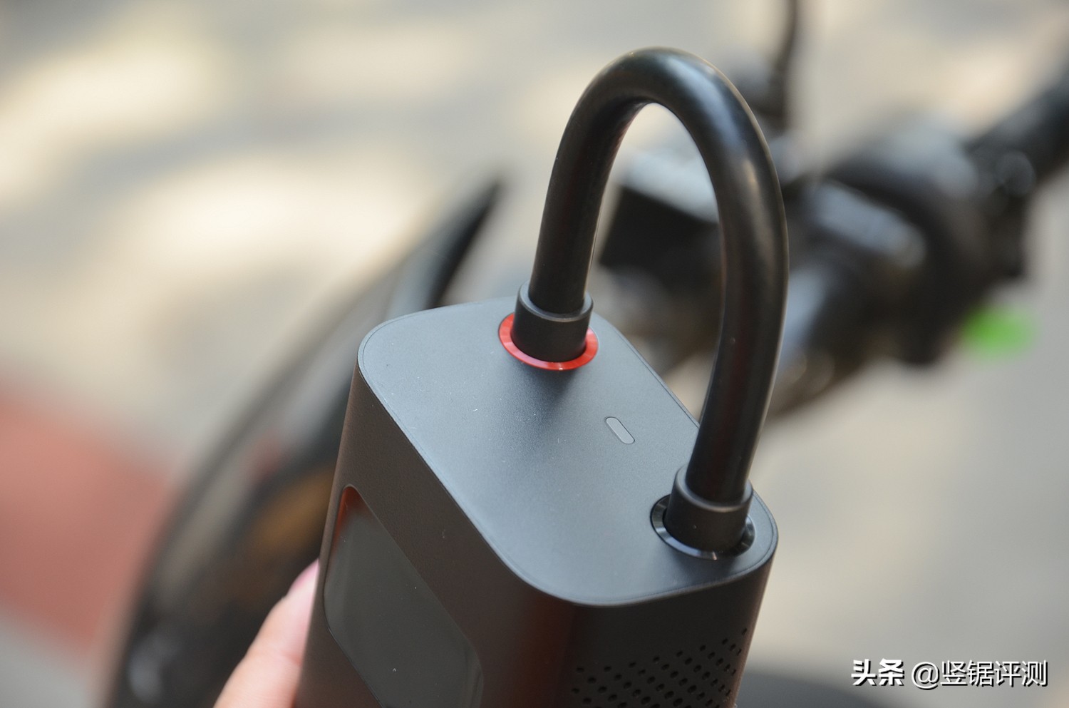 小米打气筒换电池,小米打气筒1s使用方法