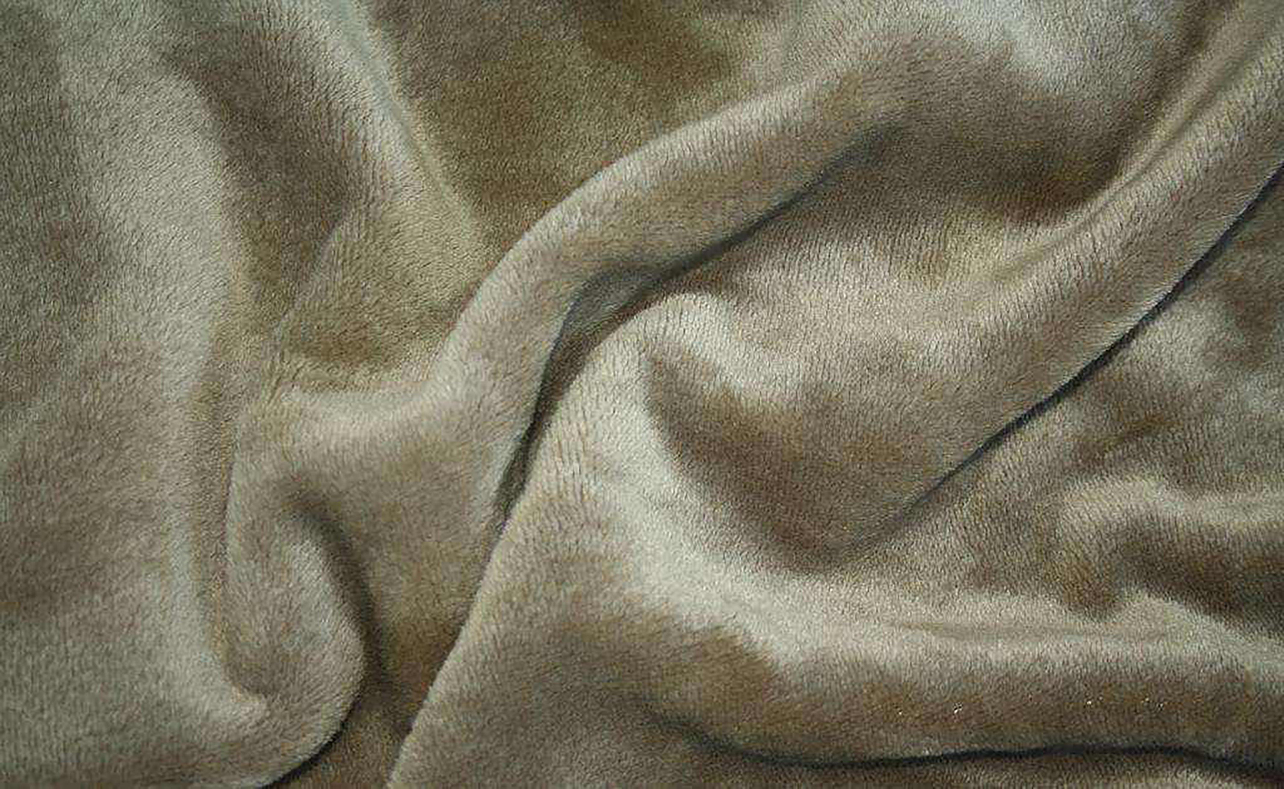 黄金貂绒和仿水貂绒面料的区别,法兰绒和水貂绒面料哪个好