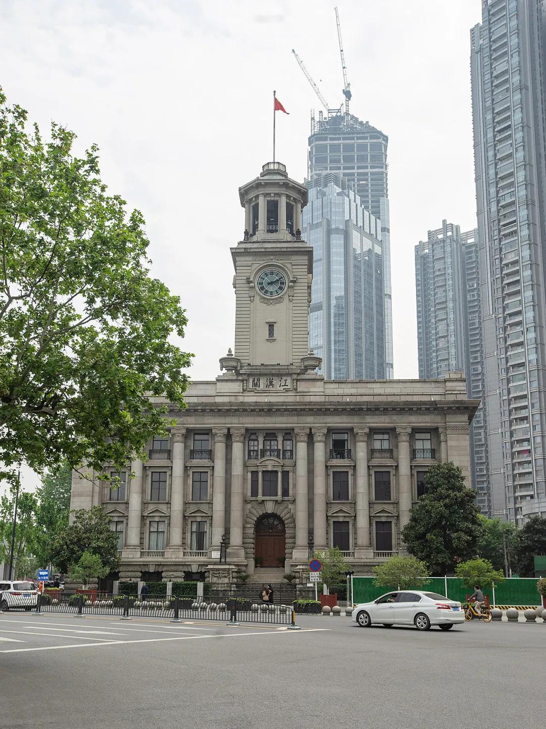 假日必须Get到的穿搭小心机！约上姐妹一起愉快的Shooping吧