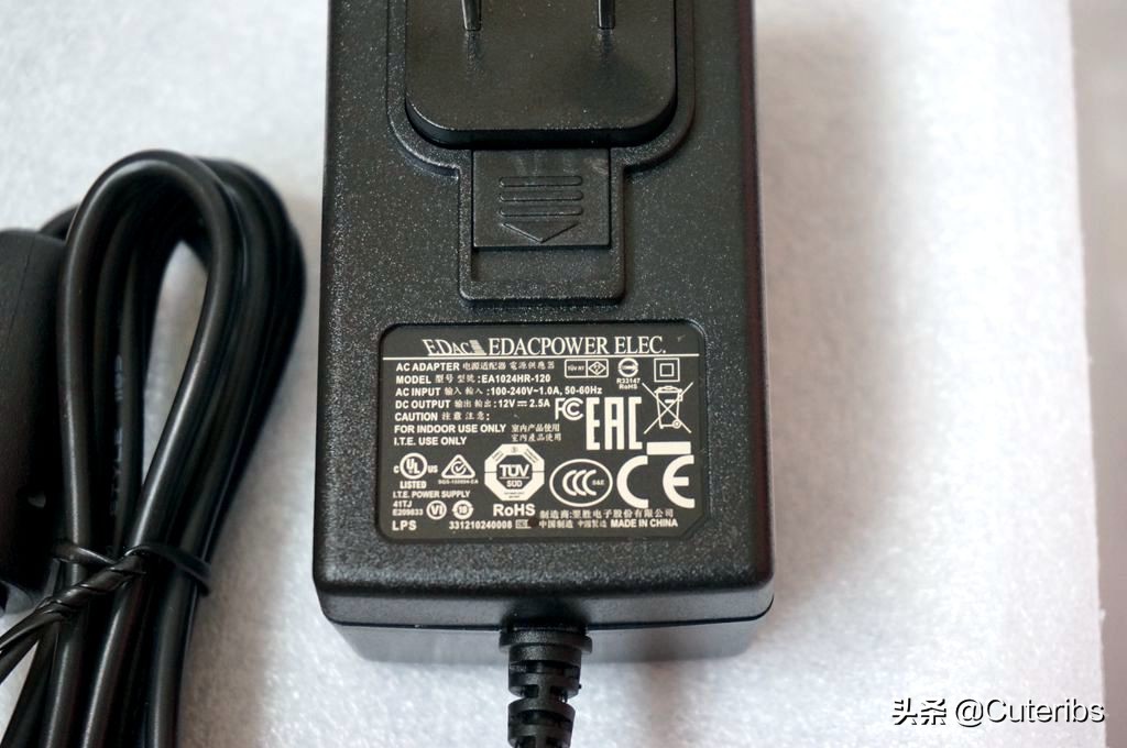 移动办公极品新宠出差*党**最佳拍档DS416slim迷你小NAS了解一下