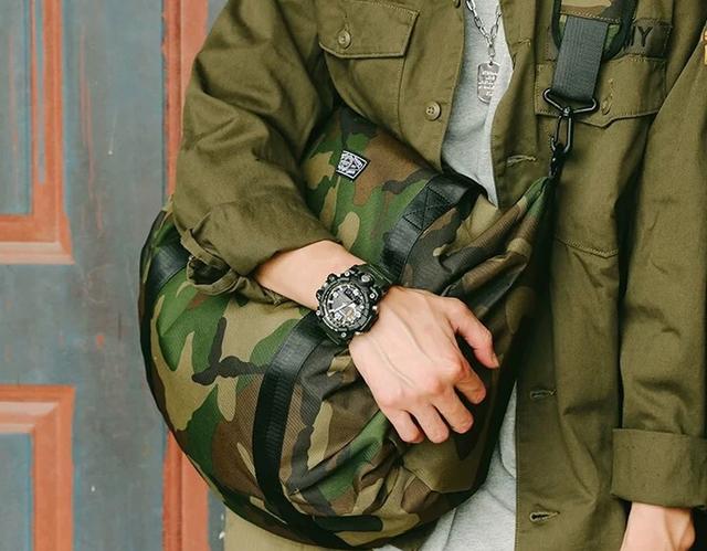 看了“泥王”我终于明白怎么会有人花几千买卡西欧,他真的好帅