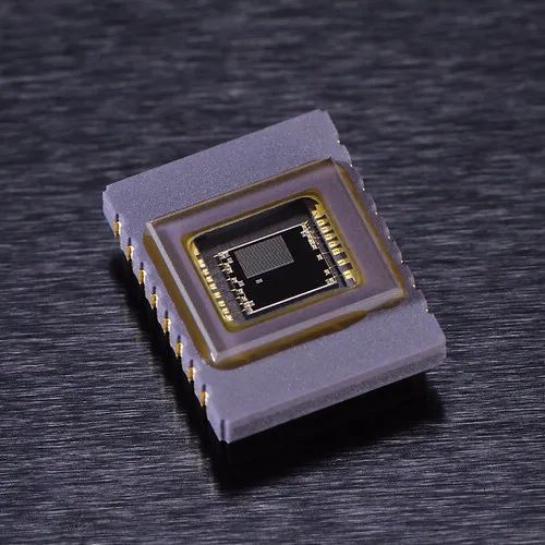 尼康单反型号排列顺序,尼康单反全画幅哪个型号好