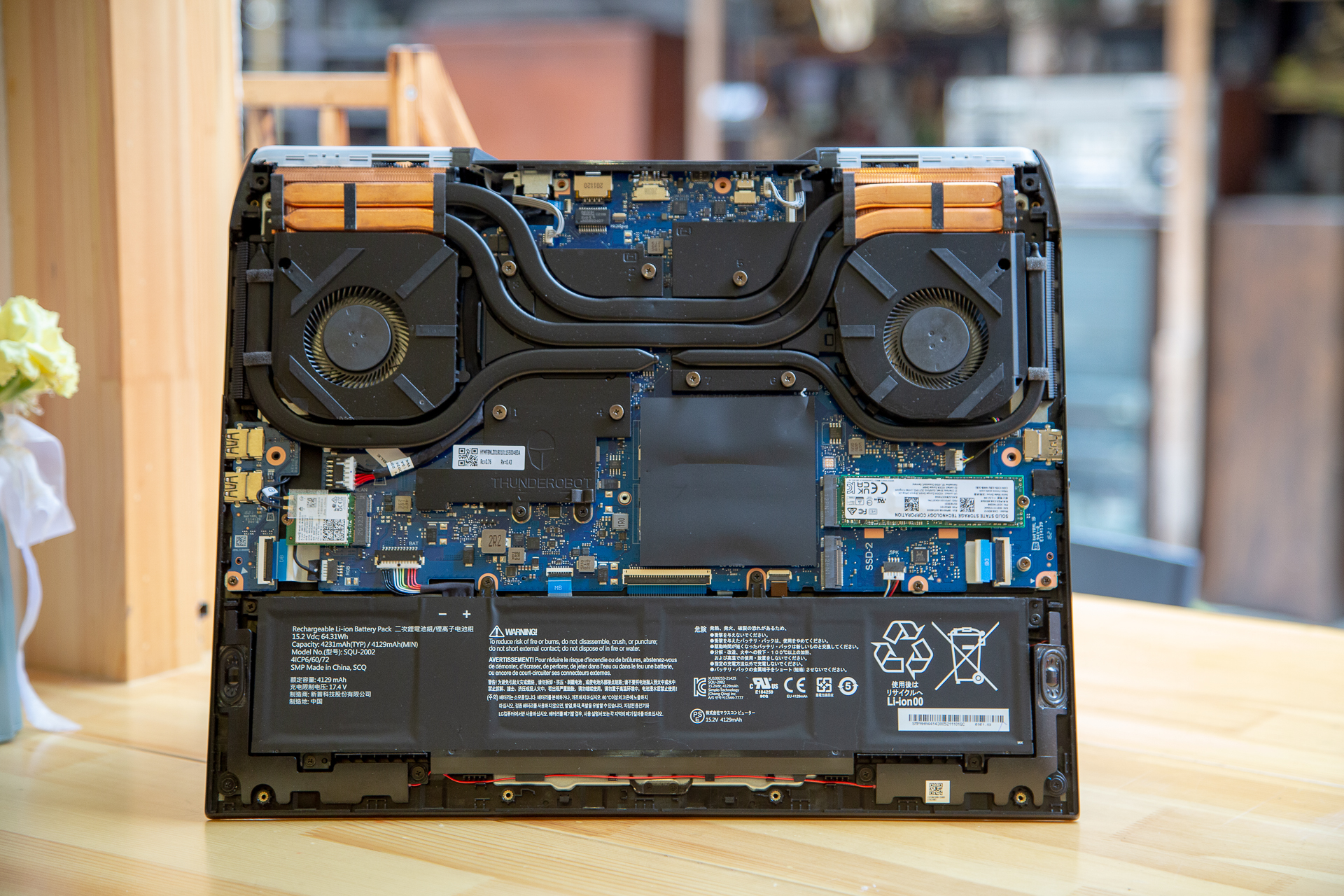 雷神zeror5800h和11800,雷神zero12700h3070ti测评