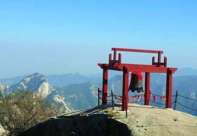 陕西华山黑龙潭,华山黑龙潭在哪个峰